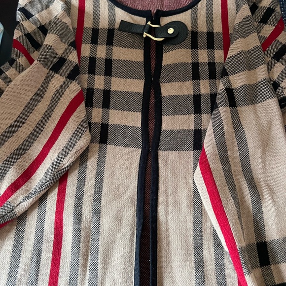 Anne Klein plaid knit sweater jacket/cape/ cardigan buckle closure - Picture 2 of 13